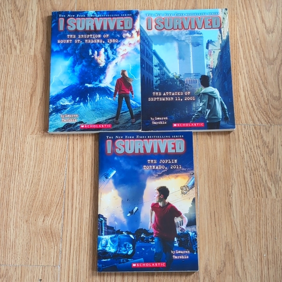 I Survived Book Bundle - 3 Books - Picture 1 of 2